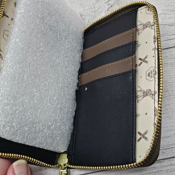 NWT Loungefly Star Wars: The High Republic Comic Cover Zip Around Wallet - Picture 11 of 11